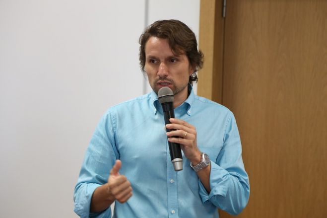 António Guimarães, professor e técnico de Tecnologias de Informação e Comunicação